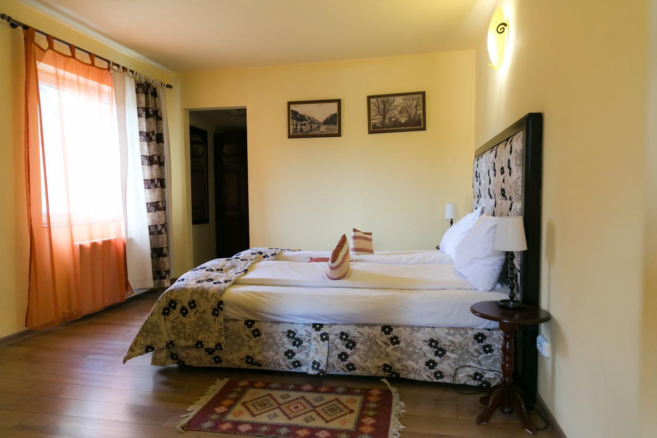 Hotel Transilvania Segesvár Kültér fotó