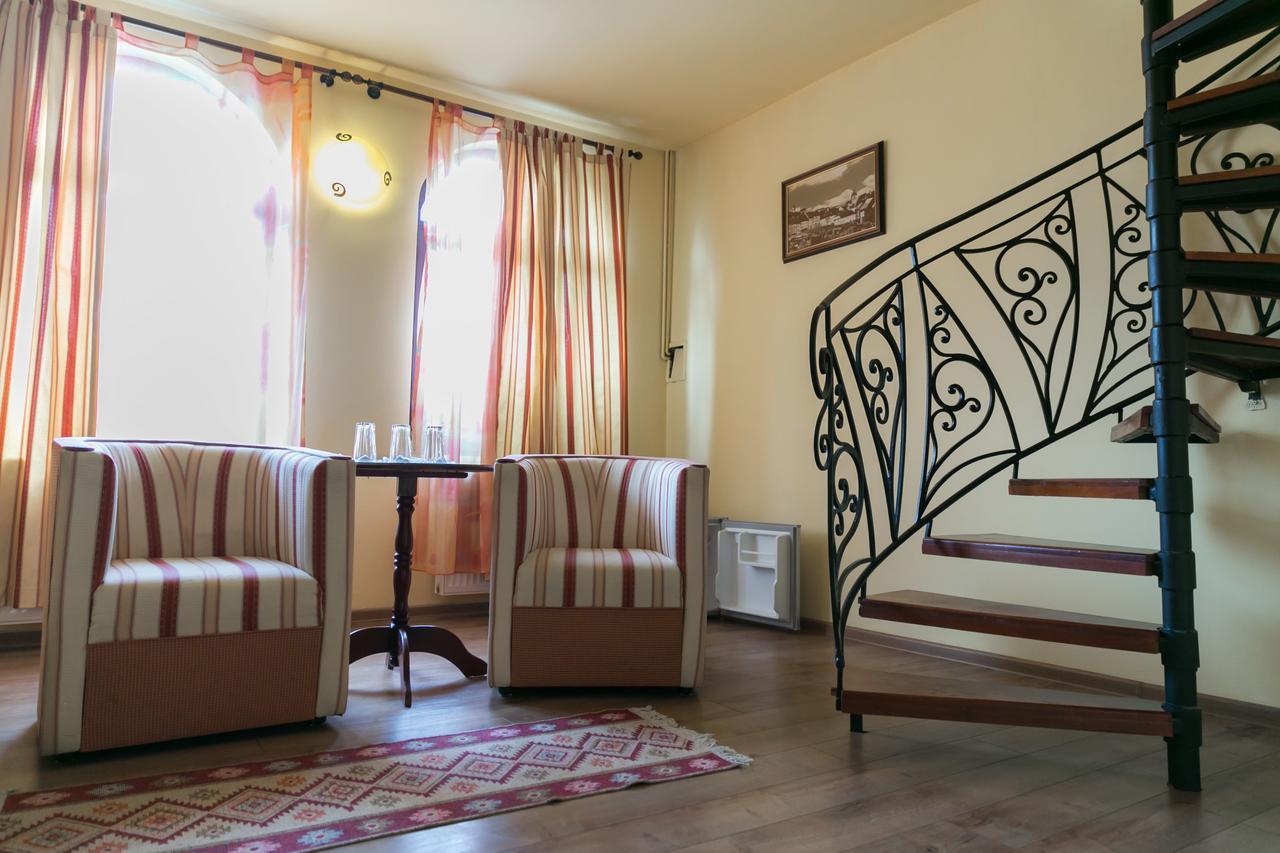 Hotel Transilvania Segesvár Kültér fotó